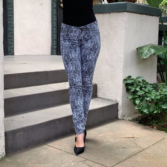 Free Culture Denim - NWT Skinny Jeans 🌟HP 11/3 Best in Jeans 🌟